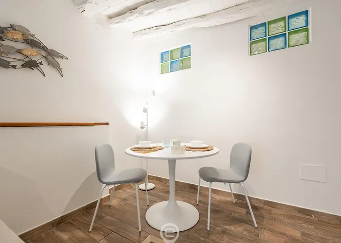 Cosmopolitan Retreat *