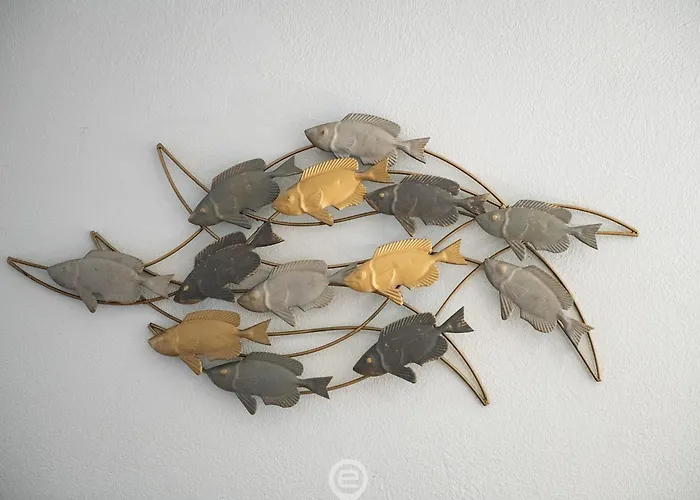 Cosmopolitan Retreat